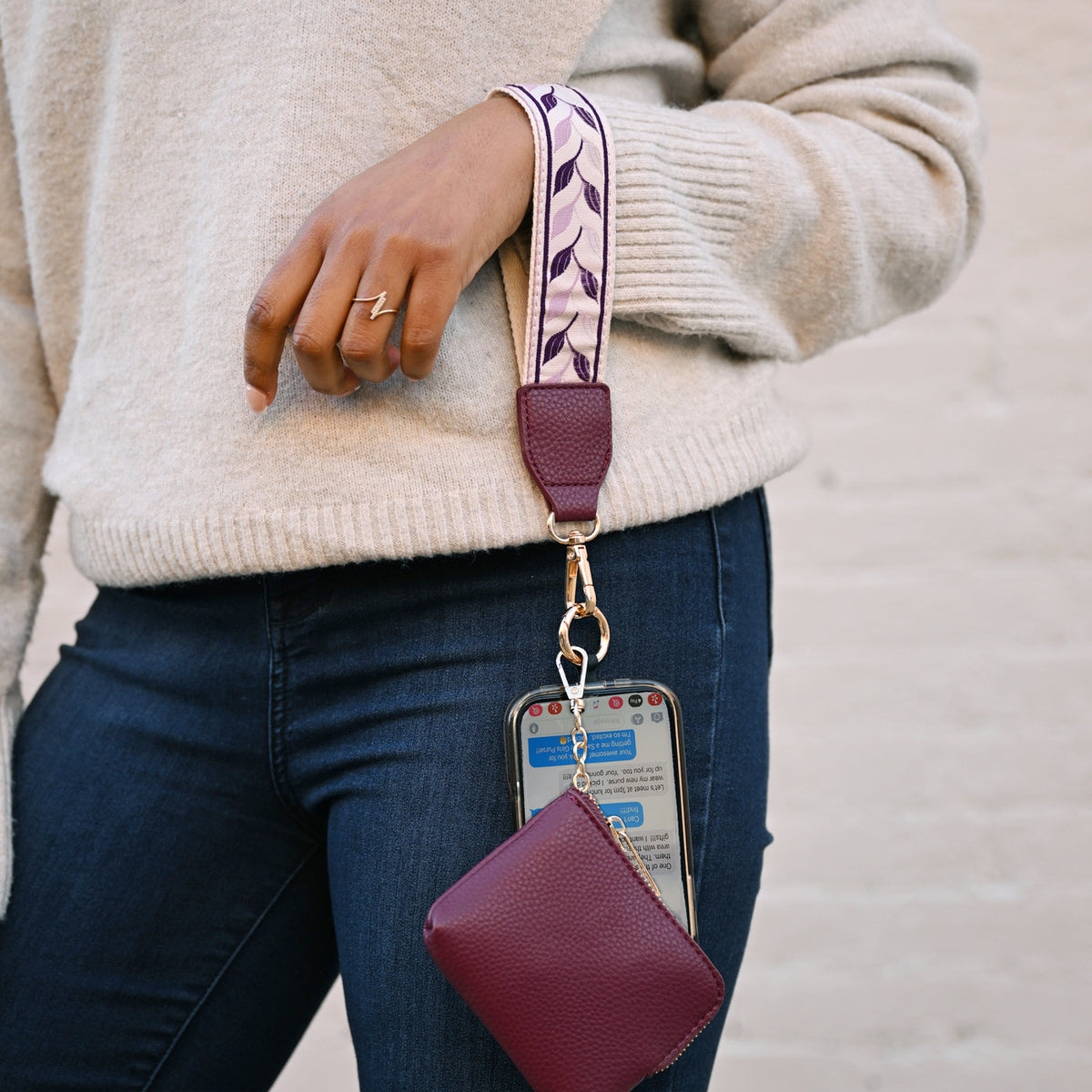 Clip & Go Strap w/RFID Pouch Leaf Pattern Pink